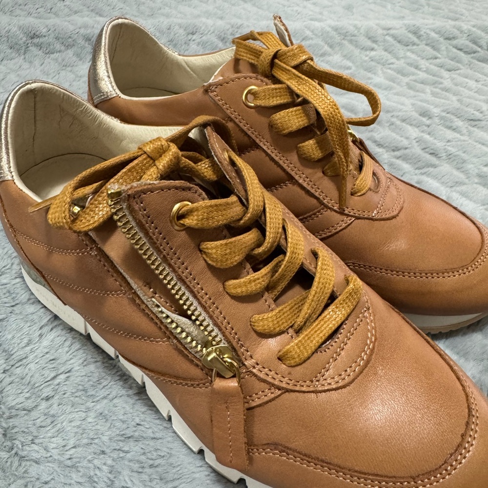 Ron white cognac leather running shoes